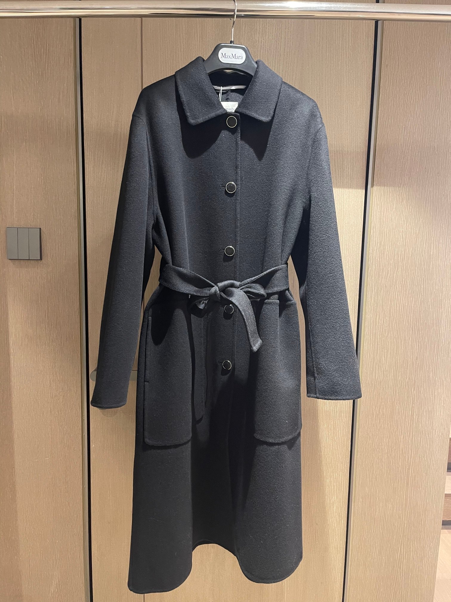 Bagsaaa H**me5 Cashmere wrap coat black