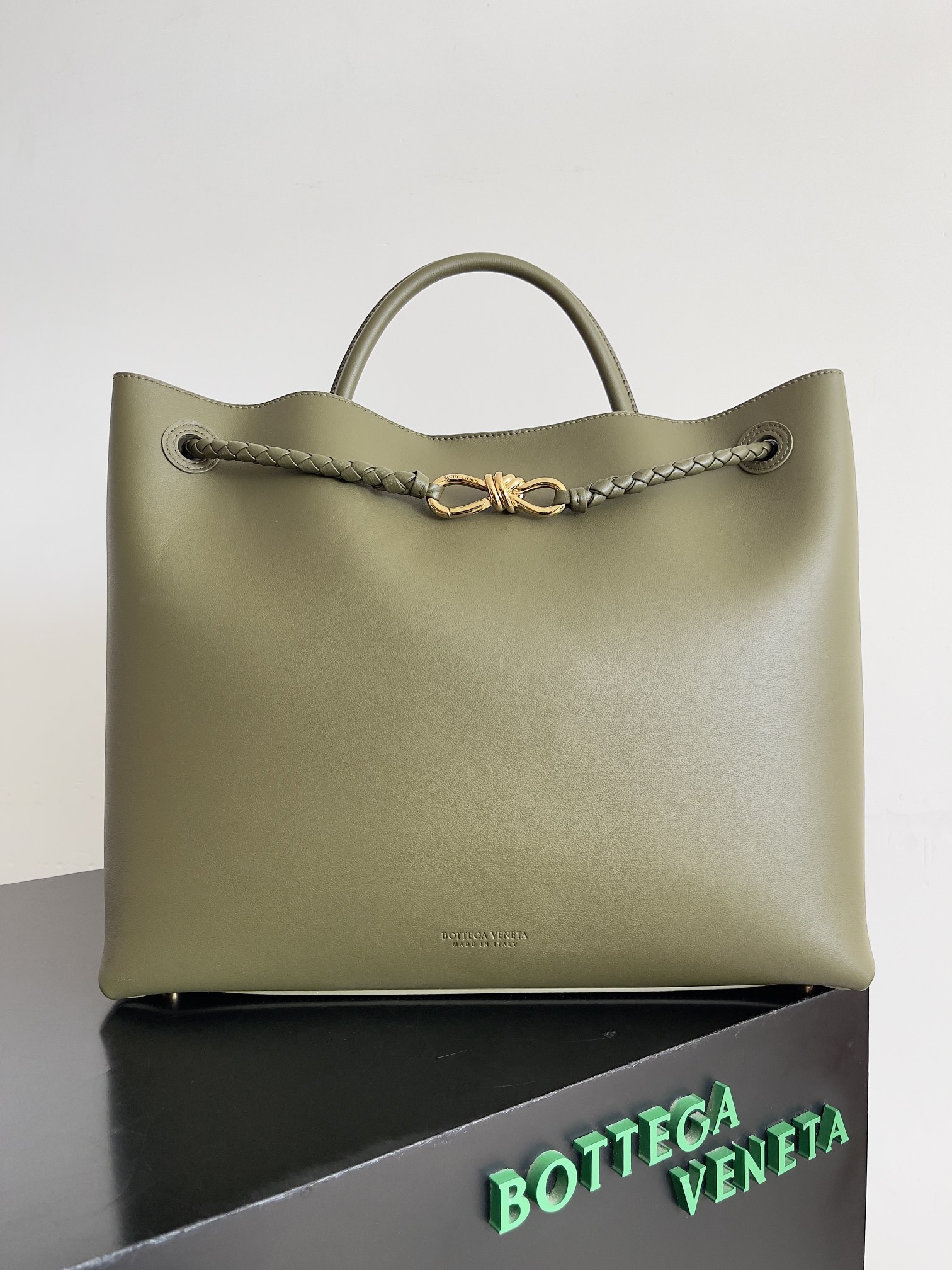 Bagsaaa B0tt*ga Ven*ta Large Andiamo 806010 Olive Green - 42cm