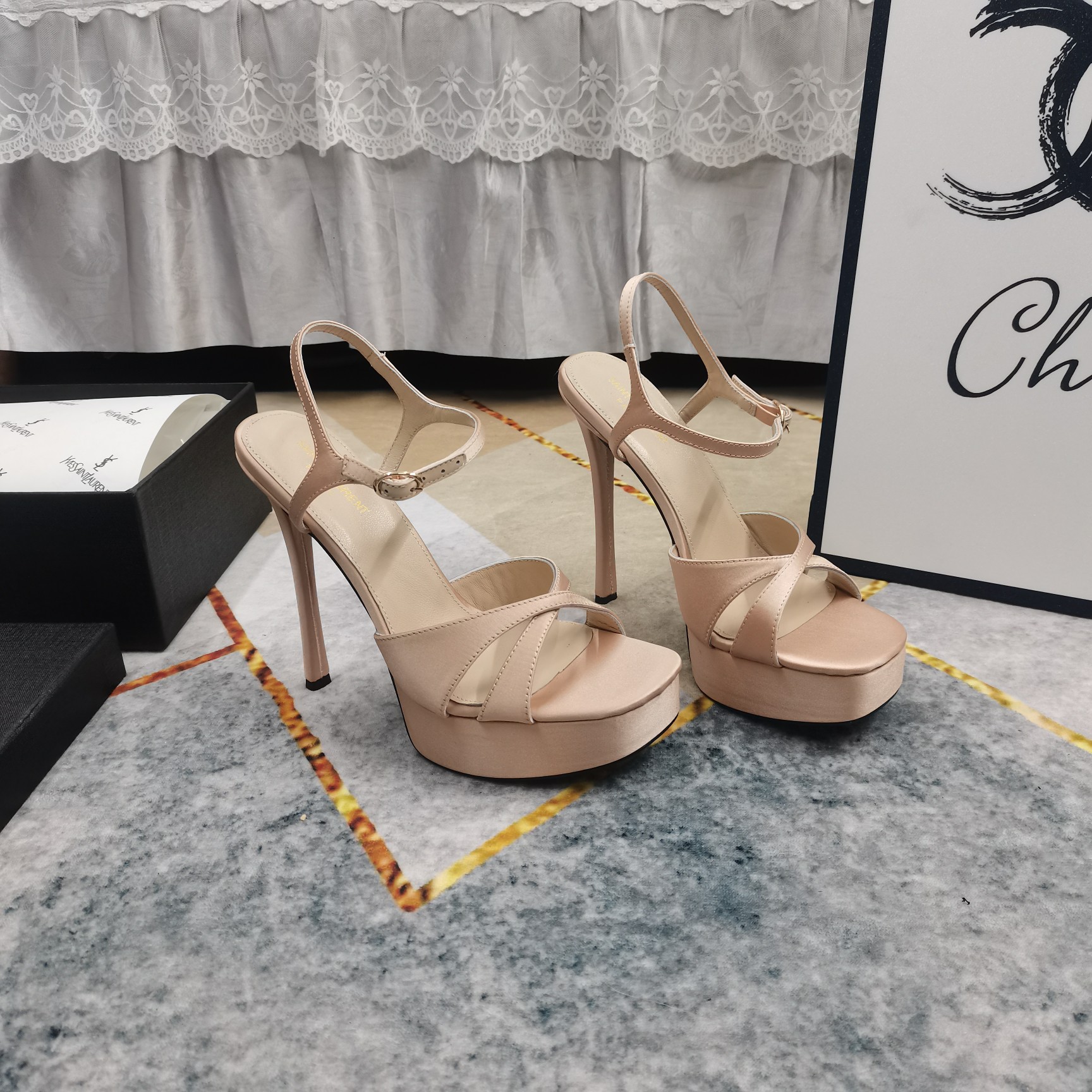 Bagsaaa Y51 Debbie Platform Sandals In Satin Crepe Nude