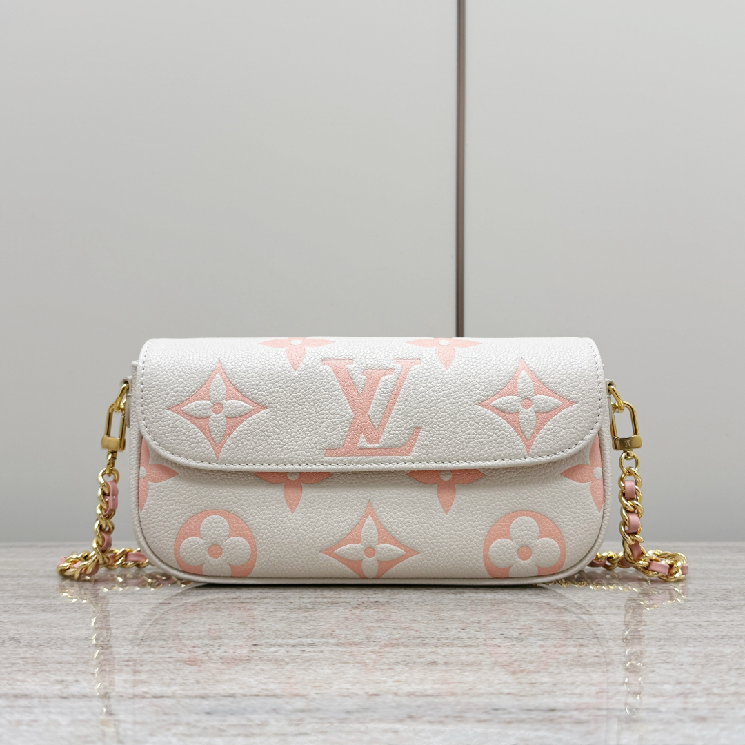 Bagsaaa L0vis Vvtt0n M83026 Wallet on Chain Ivy Latte White / Chamallow Pink - 23.5cm