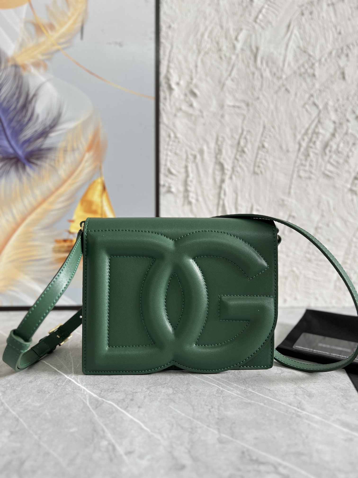 Bagsaaa Dolce & Gabbana Calfskin DG Logo Bag crossbody bag green - 20cm