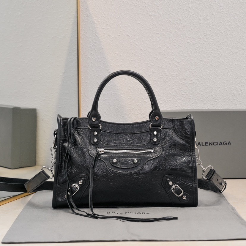 Bagsaaa Ba1en*iaga Le City Small Bag in black - 30x20x11cm