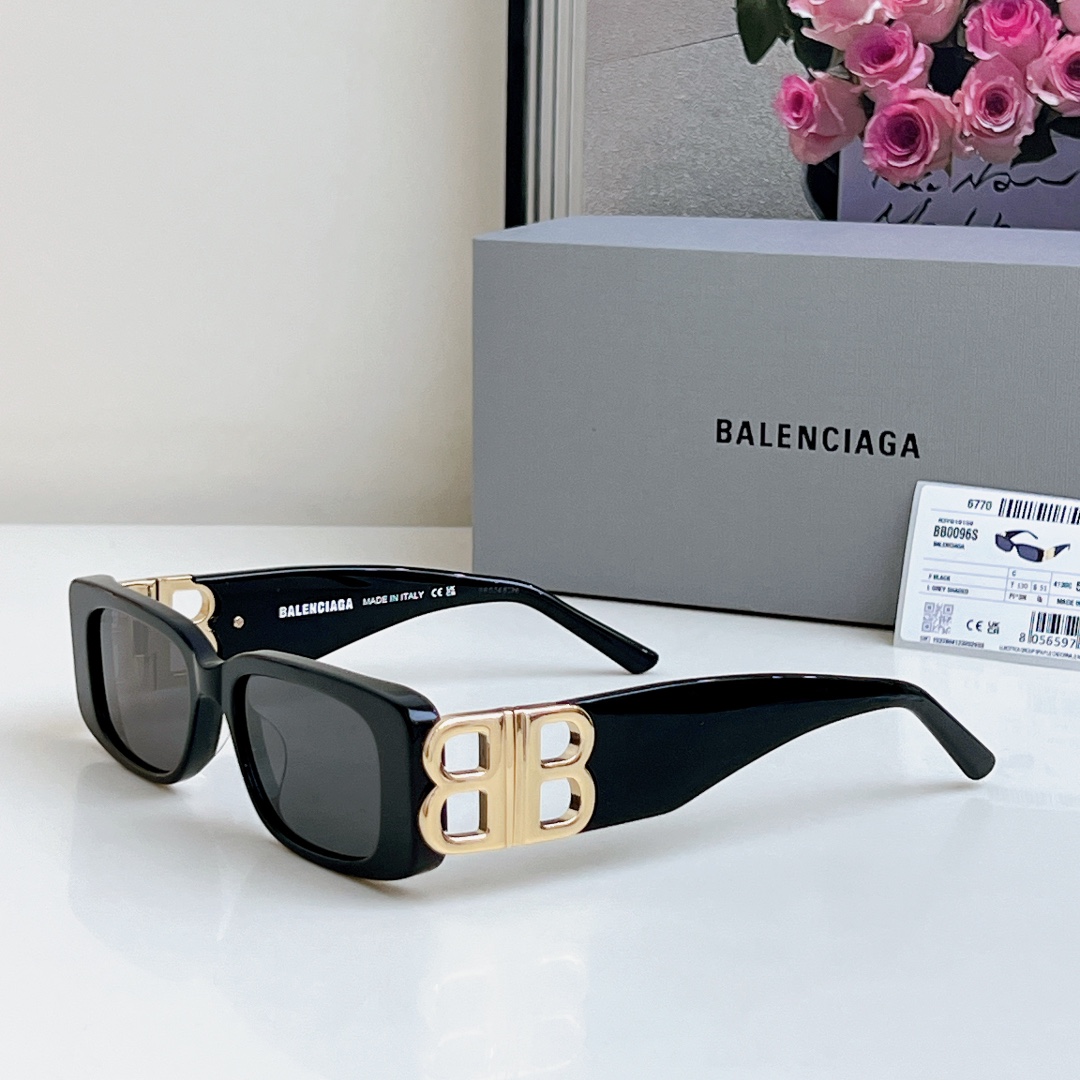 Bagsaaa Ba1en*iaga Sunglasses