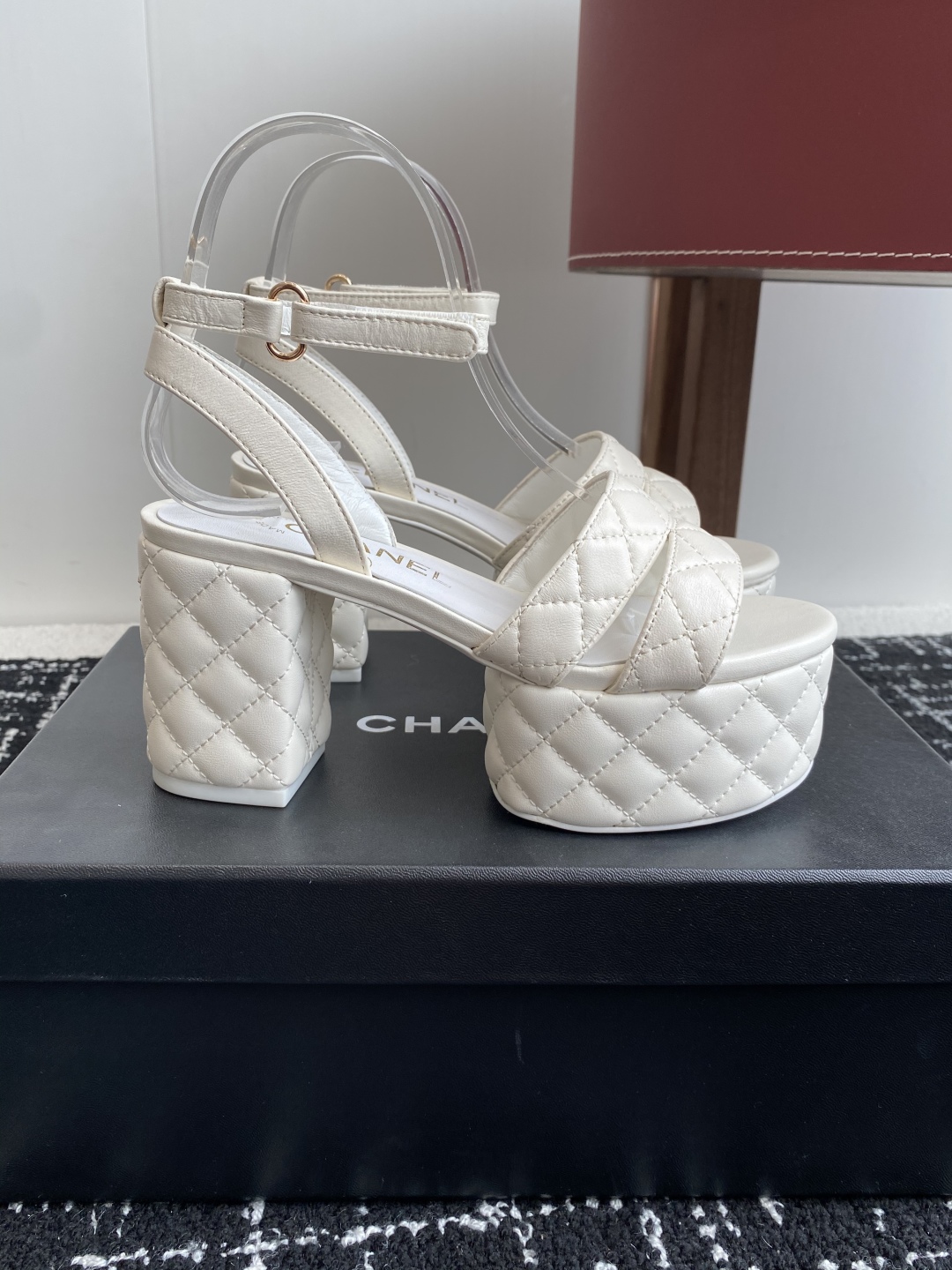 Bagsaaa Ch**el Sandals G46427 White Lambskin - 9cm