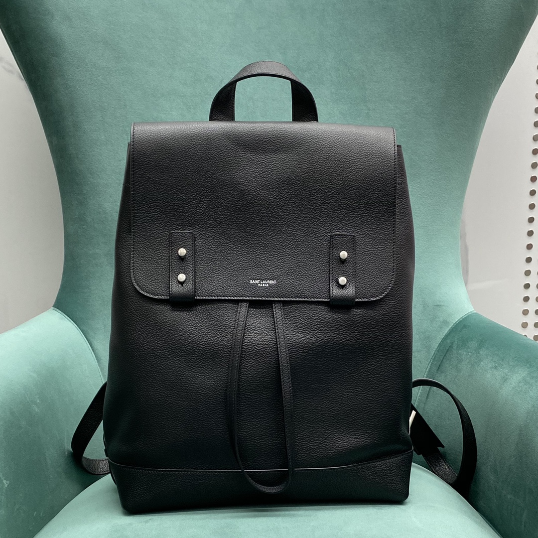 Bagsaaa Y51 sac de jour backpack in grained leather 480585 black - 37.5cm