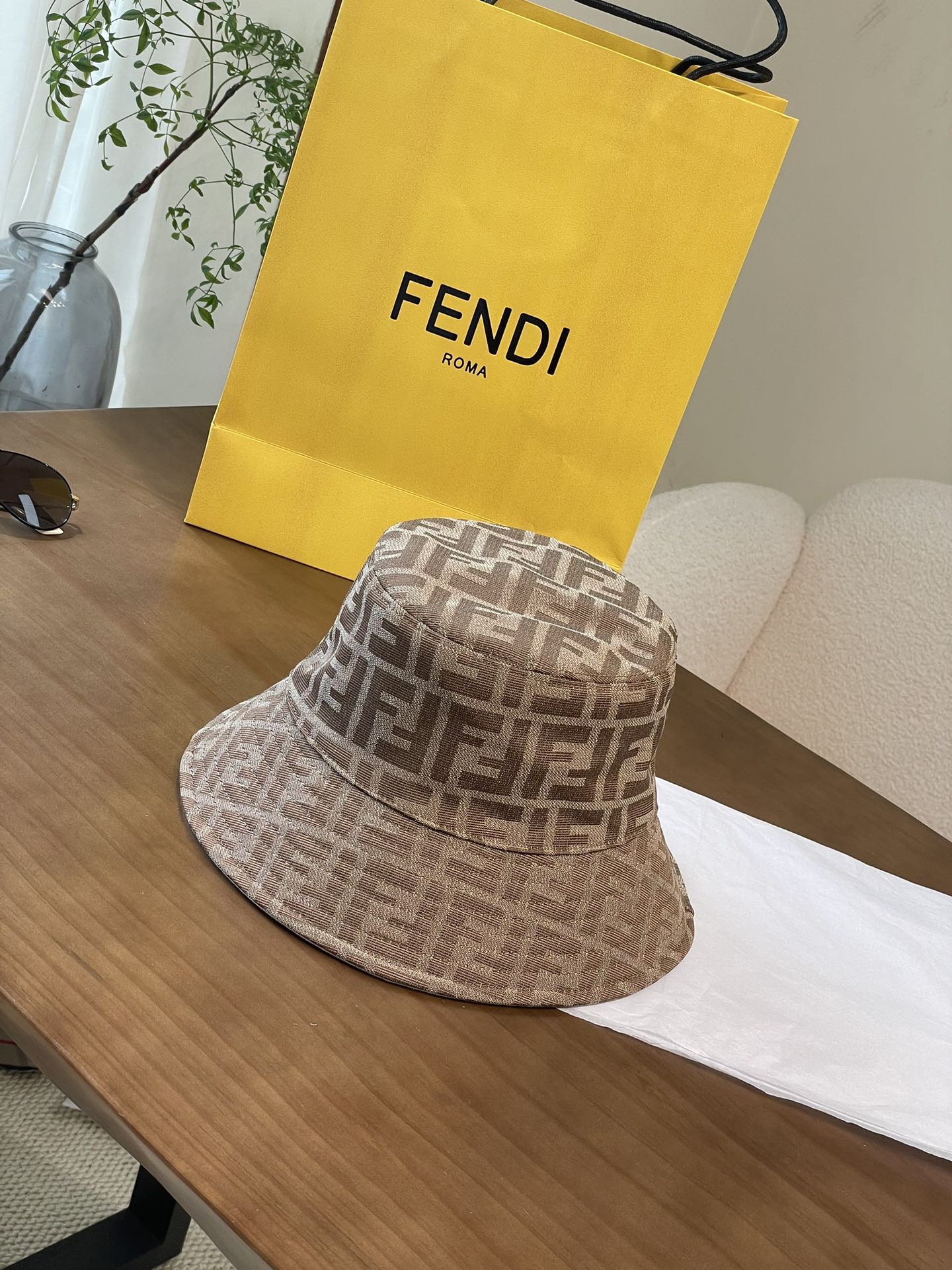 Bagsaaa F**di Hat 02