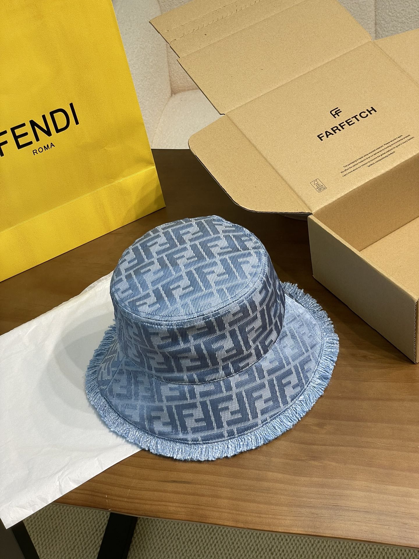 Bagsaaa F**di Hat 05