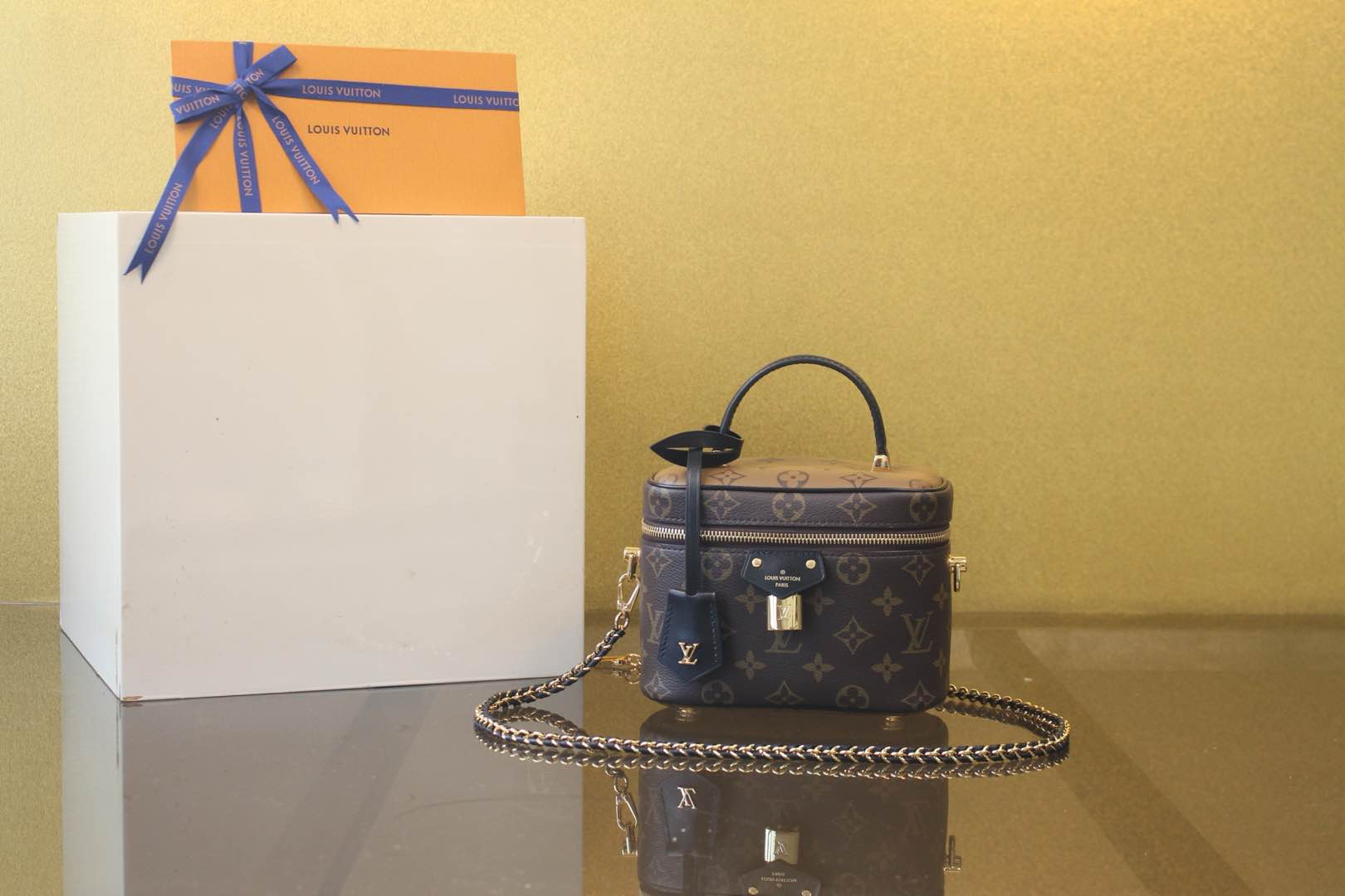 Bagsaaa LV M47128 Vanity PM Monogram - 19cm