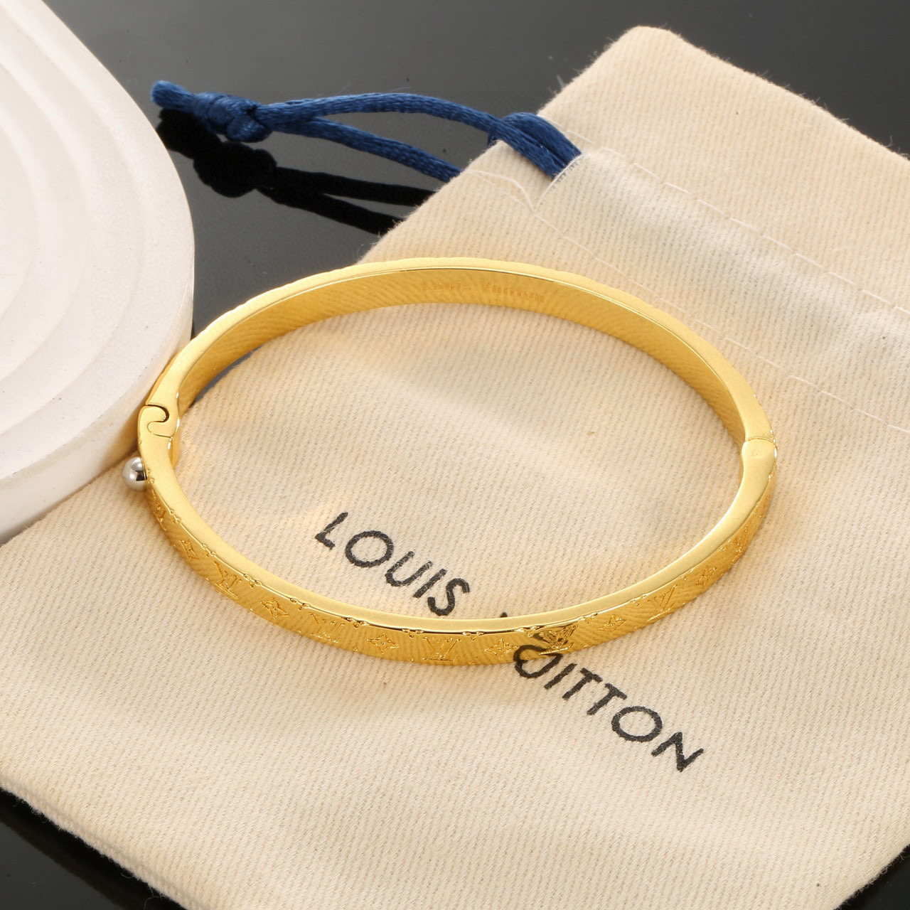 Bagsaaa LV Bracelet 11