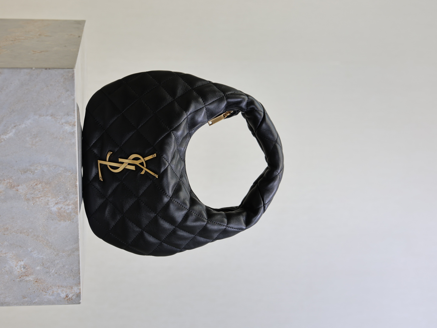 Bagsaaa Y51 ICARINO in quilted nappa 851689 Black - 17cm