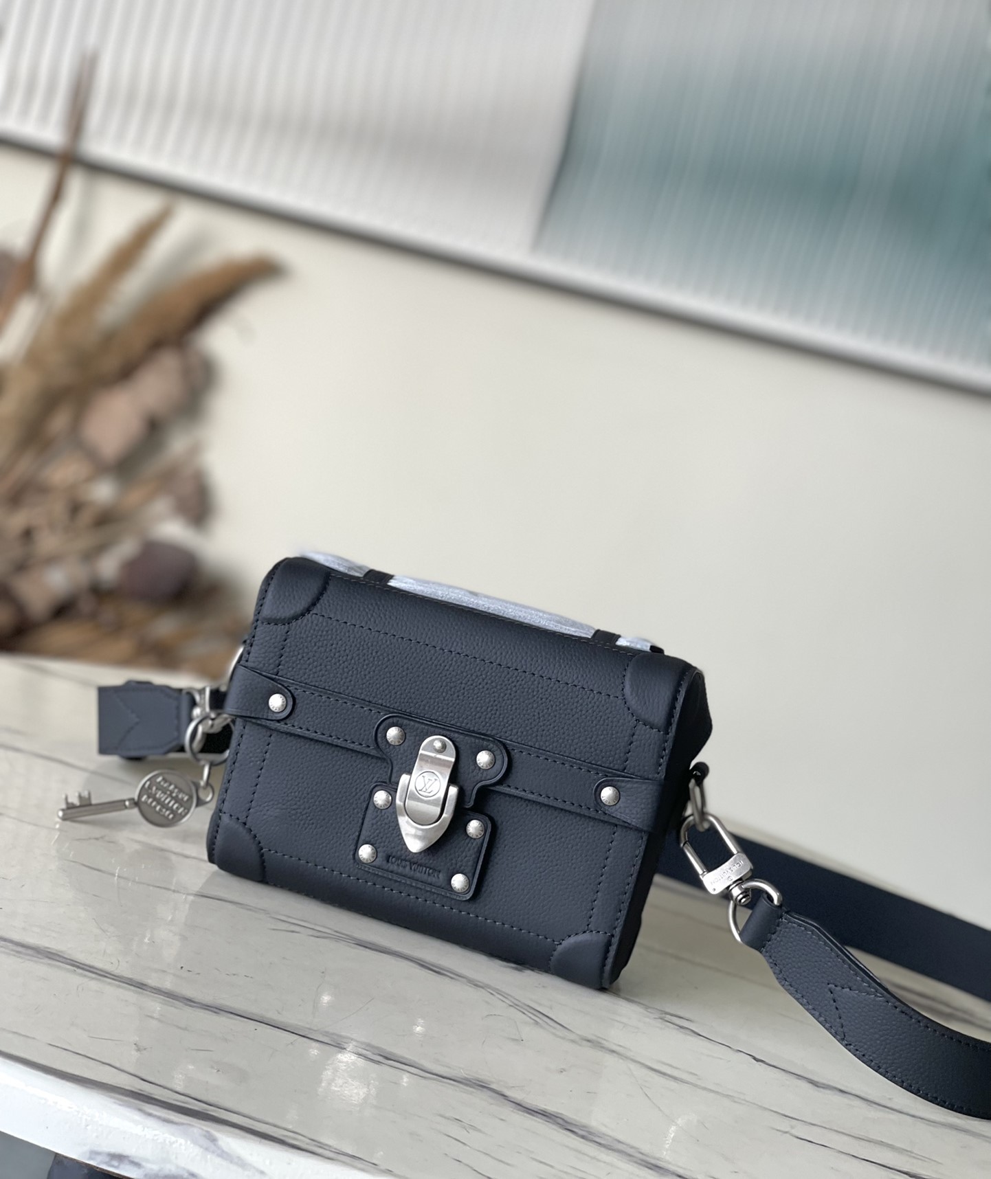 Bagsaaa LV M11516 Soul Trunk Black - 19cm