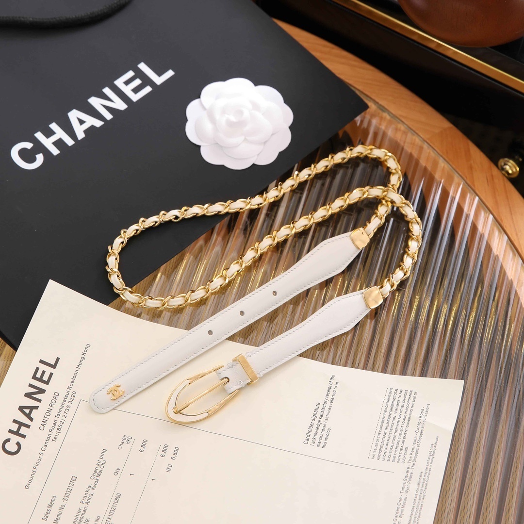 Bagsaaa white leather and gold-tone chain Ch**el belt