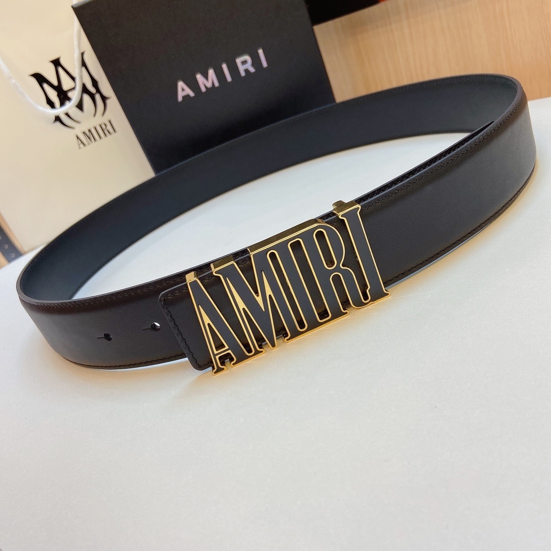Bagsaaa Amiri Core leather belt with a gold-tone logo buckle