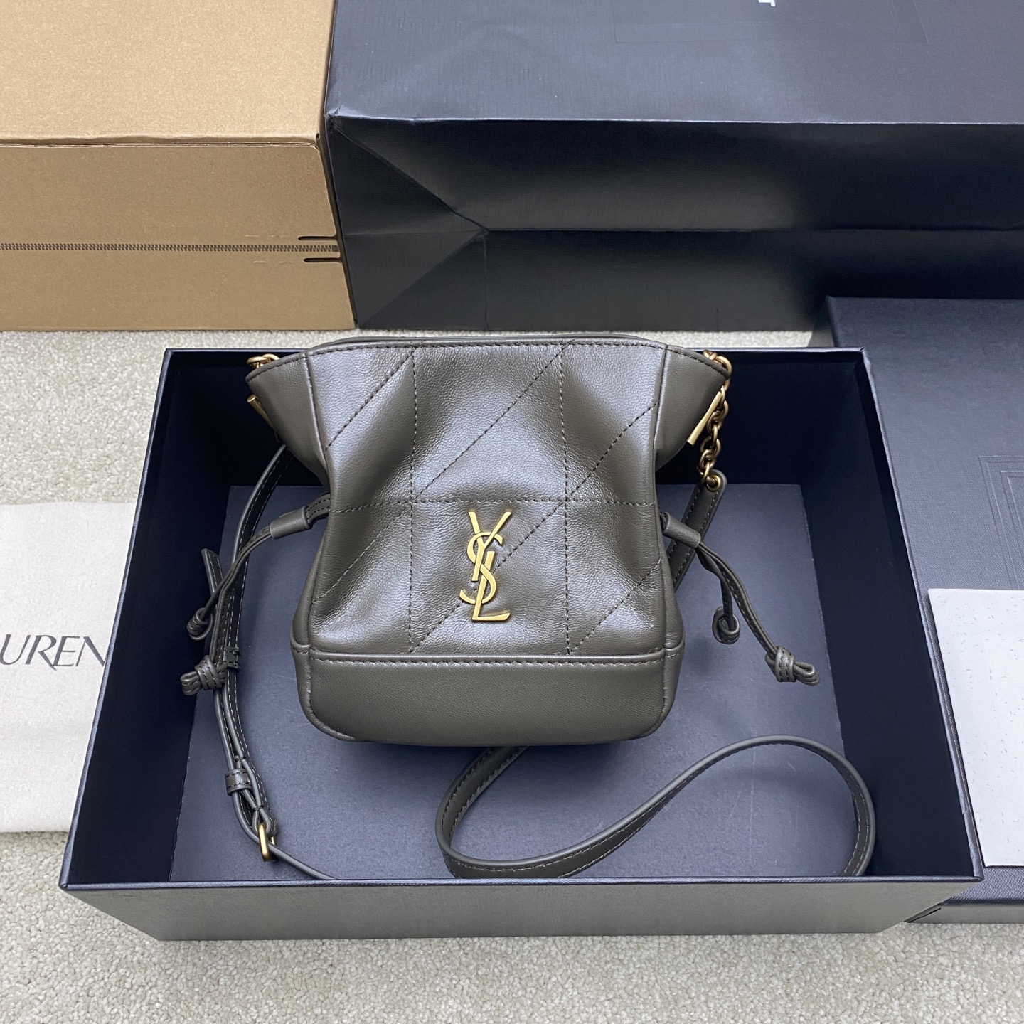 Bagsaaa Y51 JAMIE mini shoulder pouch in lambskin 859174 light musk - 15.5cm